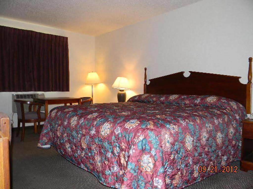 American Inn-Alexander City Exterior photo